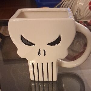 THE PUNISHER SKULL MUG